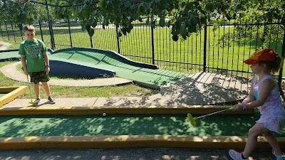 Blackbob Batting Cages and Hall of Fame Putt Putt Golf photo 4