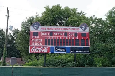 Buc Field photo 4