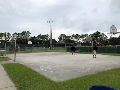 Burnett Park photo 2