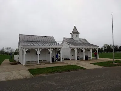 Darree Fields photo 4
