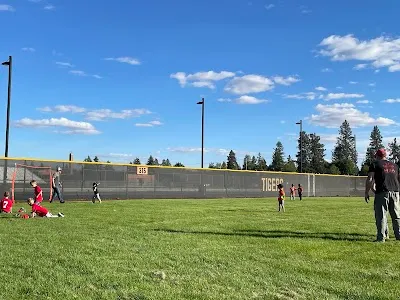Hart Field photo 2