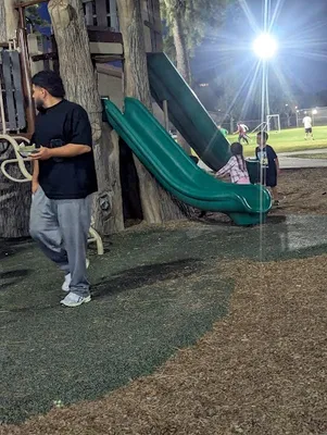 Holmes Park photo 4