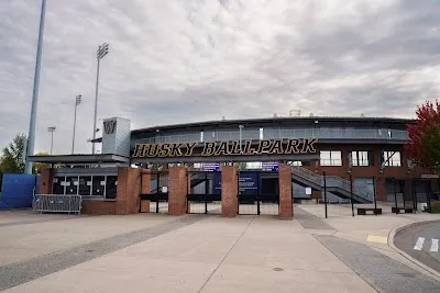 Husky Ballpark photo 2