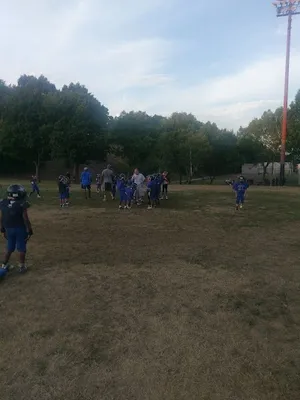 Kelly Field photo 4