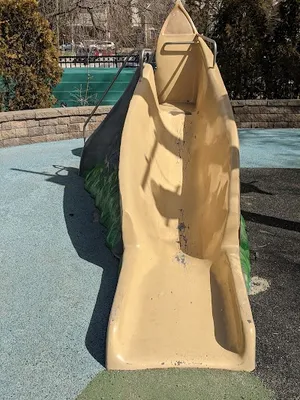 Palisades Recreation Center & Playground photo 4